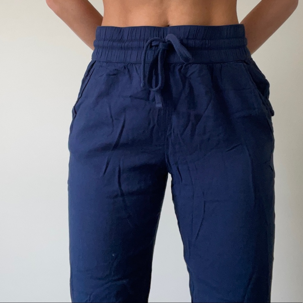 TNA light joggers